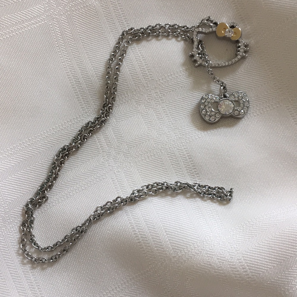 Hello Kitty Necklace - Picture 2 of 3